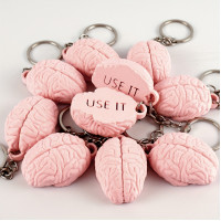 Брелок «Use It» у вигляді мозку